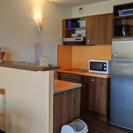 Duplex 6 Pers Avec Piscine Chauffee Et Jacuzzi A - Fr-1-165b-11 * 조시에르